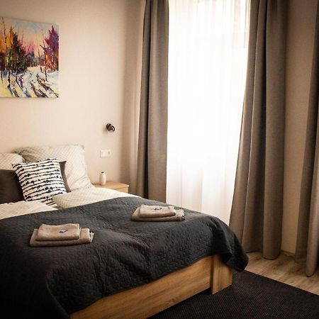 Loli Apartman Miskolc Exterior photo