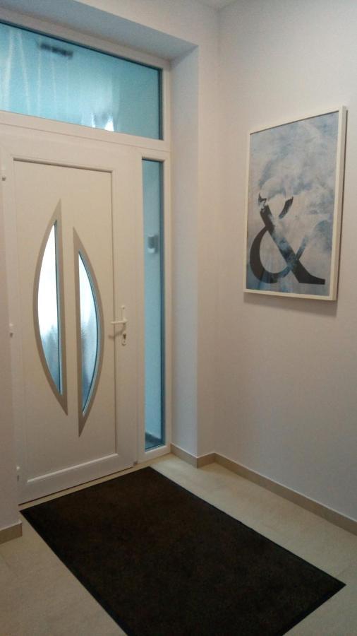 Loli Apartman Miskolc Exterior photo