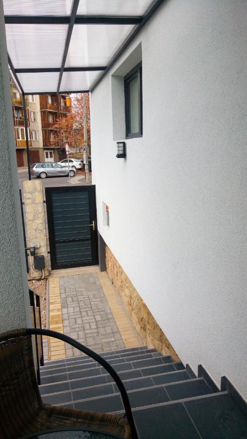 Loli Apartman Miskolc Exterior photo
