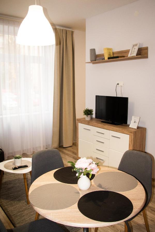 Loli Apartman Miskolc Exterior photo